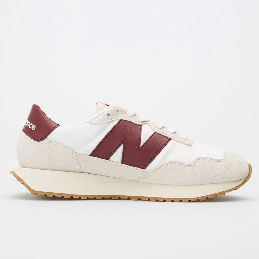 New Balance 237 Moonbeam / Burgundy Retro Running Shoes / Sneakers - Picture 5 of 12